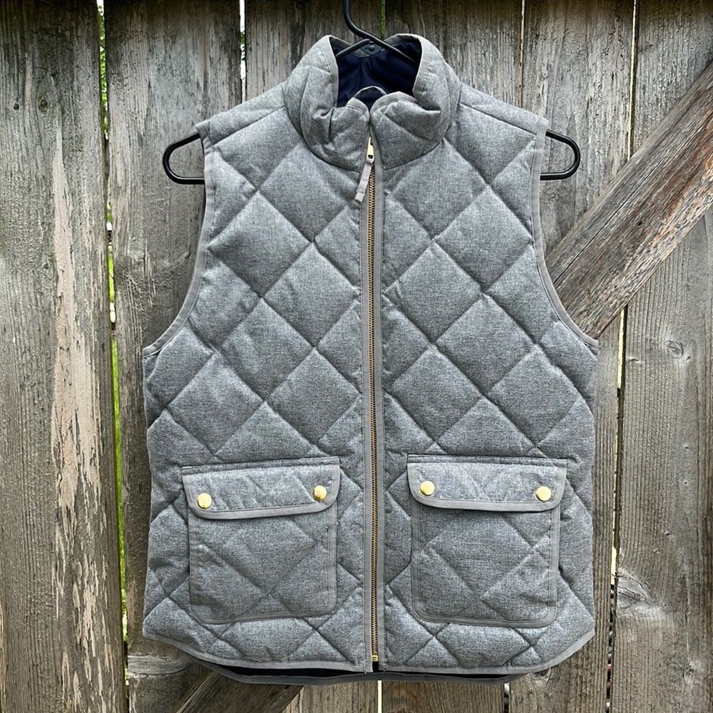 Like New J. Crew Excursion Down Filled Quilted Ve… - image 3